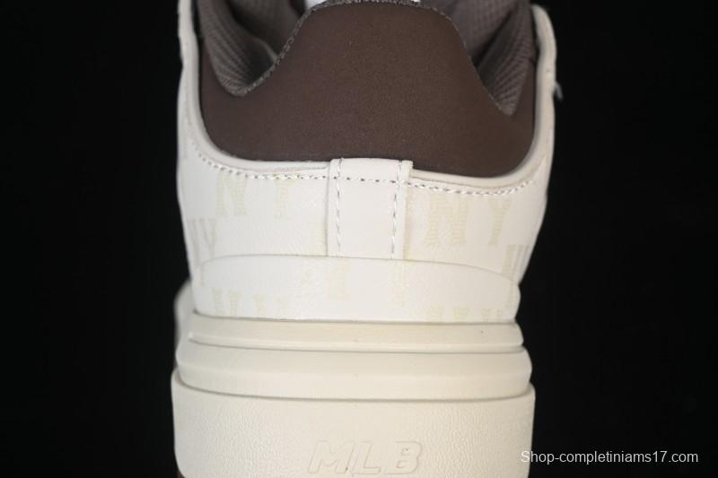 New York Yankees Chunky Liner Magic Strap Lightweight Platform Casual Sneakers - 3ASXW015N50BRS