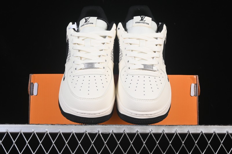 Nike Air Force 1'07 Low Casual Sneakers with Full-Length Air Cushion - XD2588-601