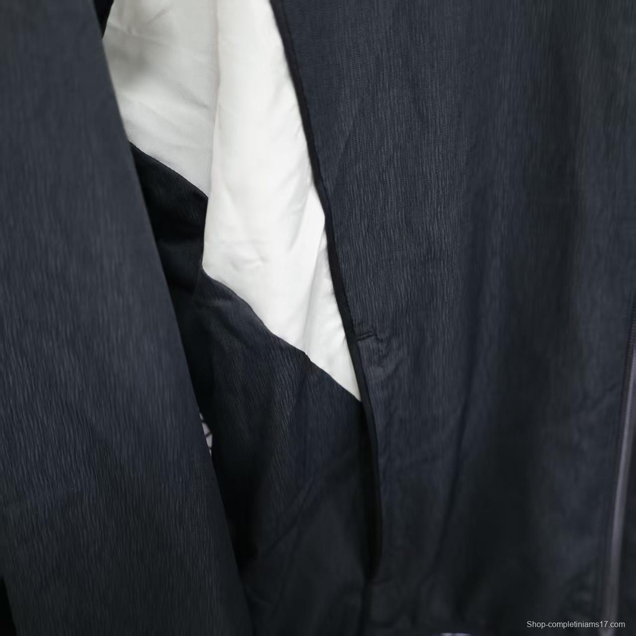 25/26 Liverpool Black Windbreaker (with Inner Lining)