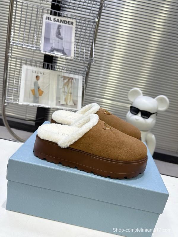 Prada Spring/Summer 2025 Iconic Shearling Slippers - KFY00280