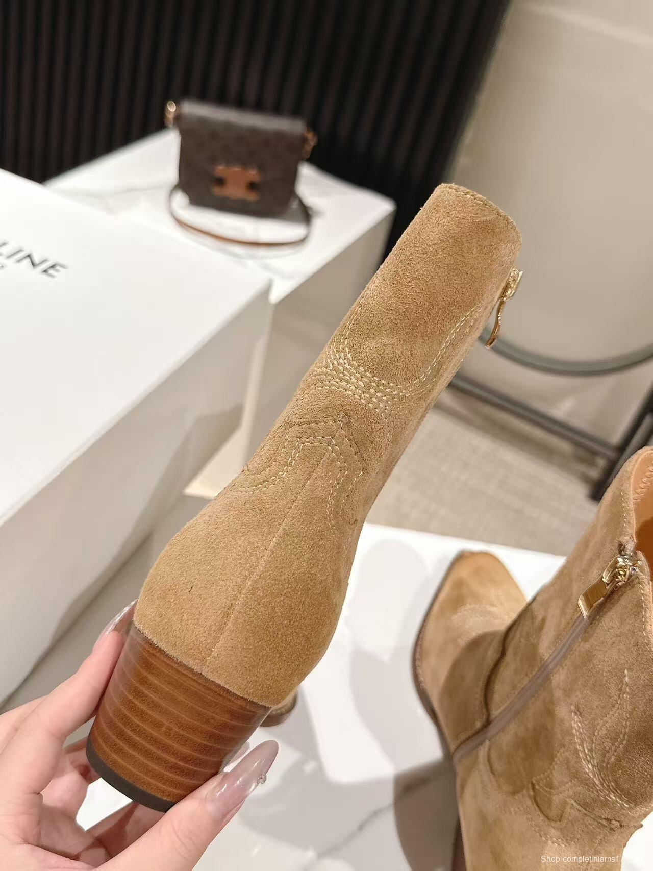 CELINE Fall/Winter 2025 Retro Fashion Ankle Boots - LY00440