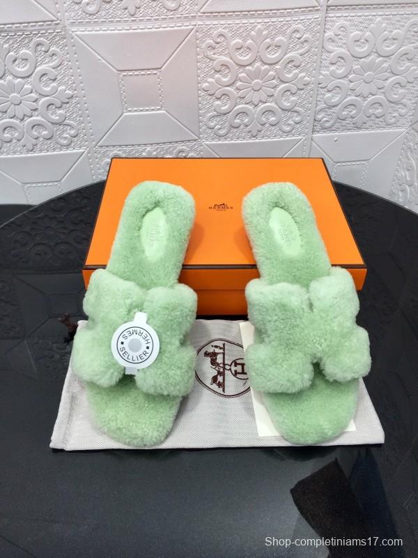 H Eiderdown Teddy Wool H-Logo Slippers Flat Sole Winter Home Shoes - LY00240