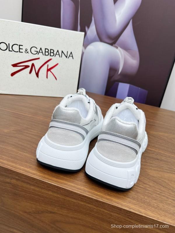 Dolce & Gabbana 2025 SS Casual Shoes with Exaggerated Fashion Style - AS00320