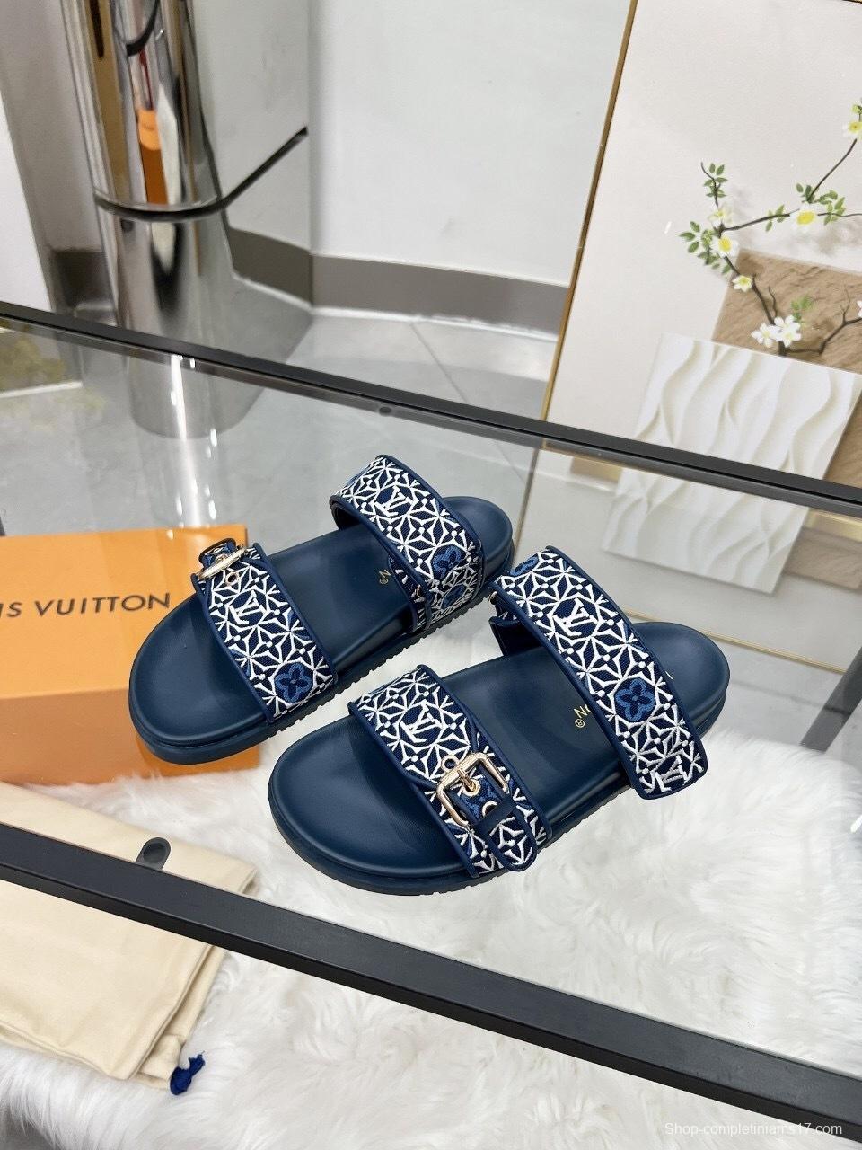 Louis Vuitton Spring/Summer 2025 New Slippers with Embroidered Design and 4cm Platform - LY00250