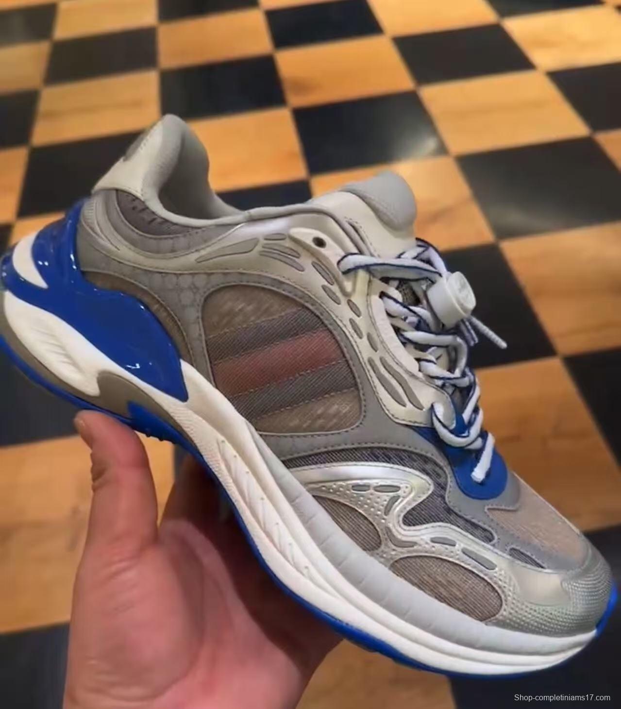 Gucci 2.0 Sneakers with Reflective Stripes and Retro Design - AS00450