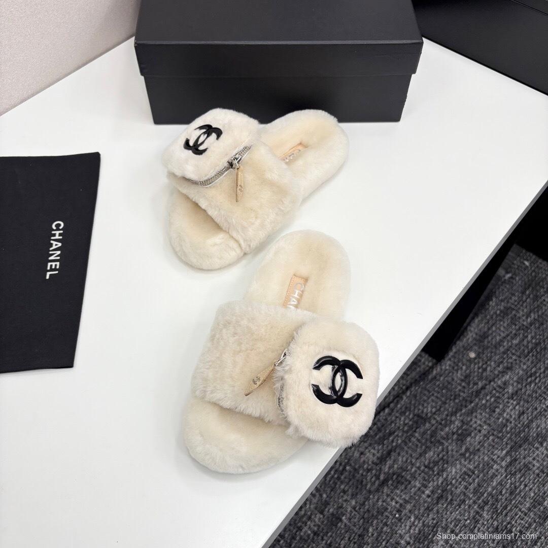 Chanel Spring/Summer 2025 Upgraded Fur Slippers with Rubber Sole - LY00270