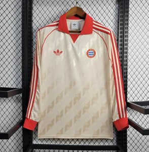 24/25 Retro Bayern Munich Long Sleeve